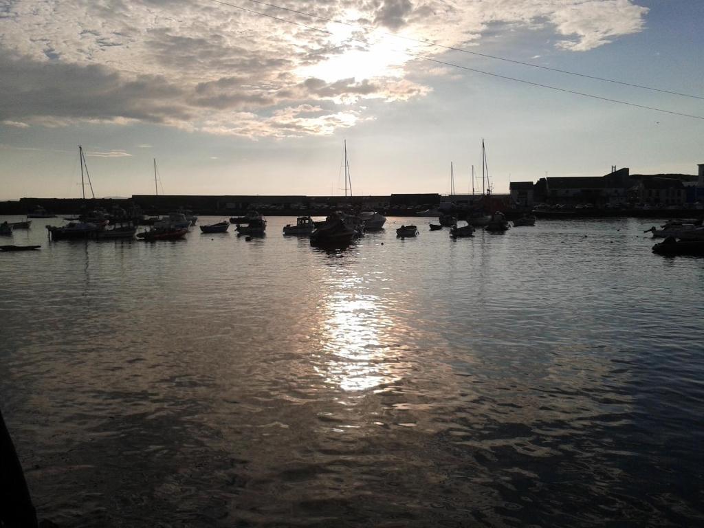 Clarmont Guest House Portrush Buitenkant foto