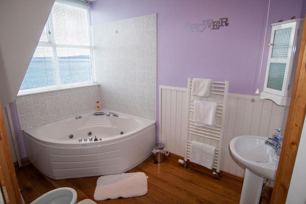 Clarmont Guest House Portrush Buitenkant foto